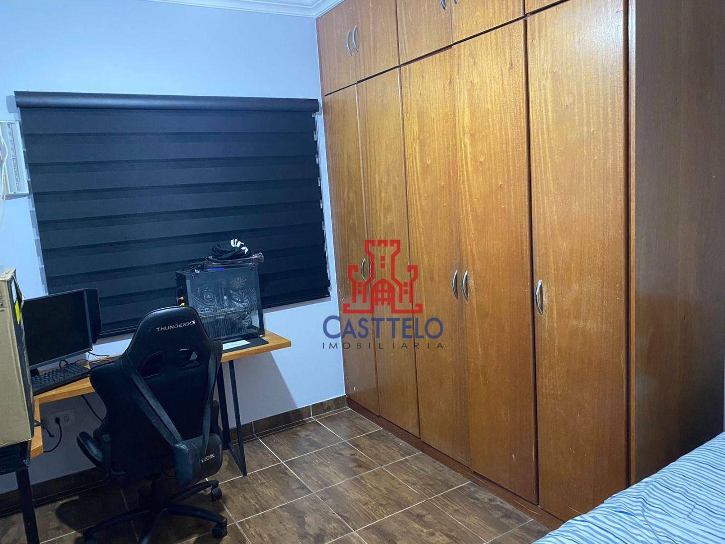 Casa à venda com 4 quartos, 100m² - Foto 12