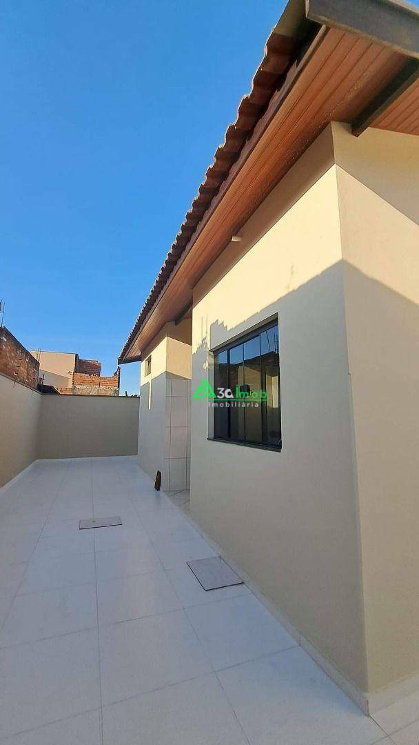 Casa à venda com 3 quartos, 75m² - Foto 10