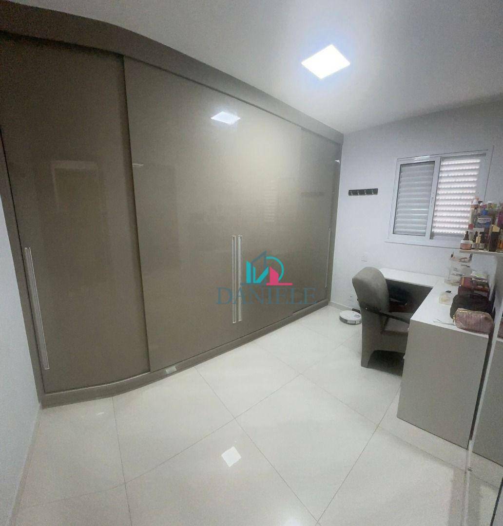 Apartamento à venda com 2 quartos, 101m² - Foto 4