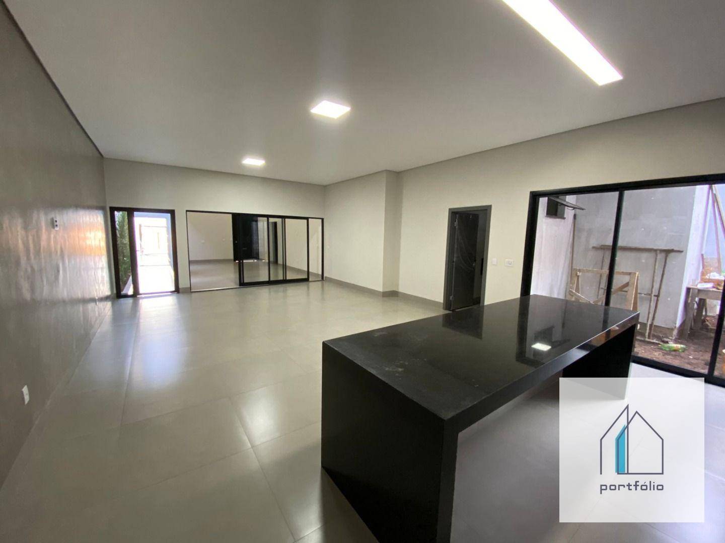 Casa à venda com 3 quartos, 250m² - Foto 6