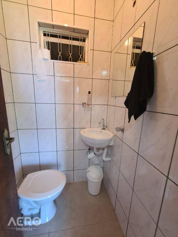 Casa à venda com 3 quartos, 190m² - Foto 18