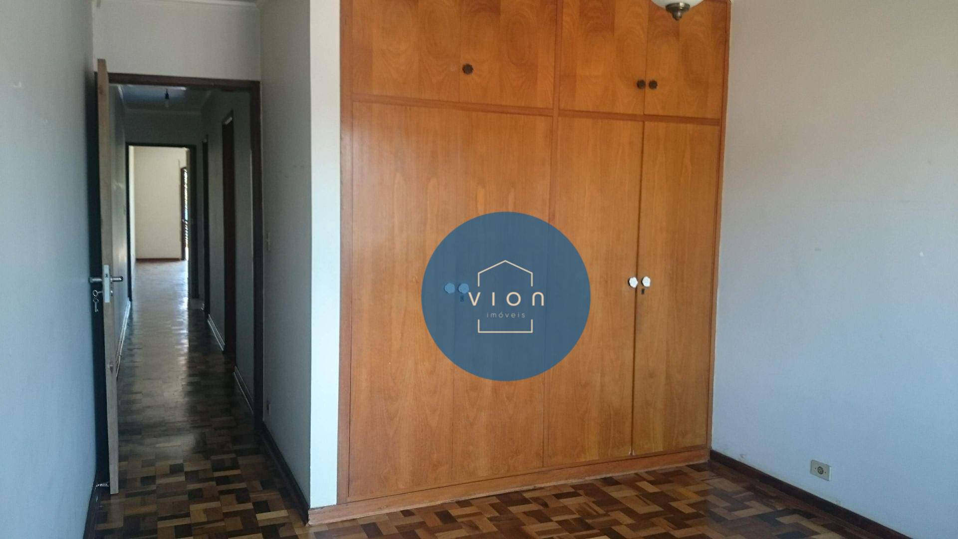 Casa à venda com 2 quartos, 180m² - Foto 17