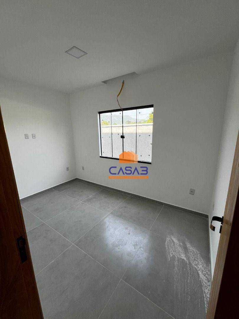 Casa à venda com 3 quartos, 128m² - Foto 7