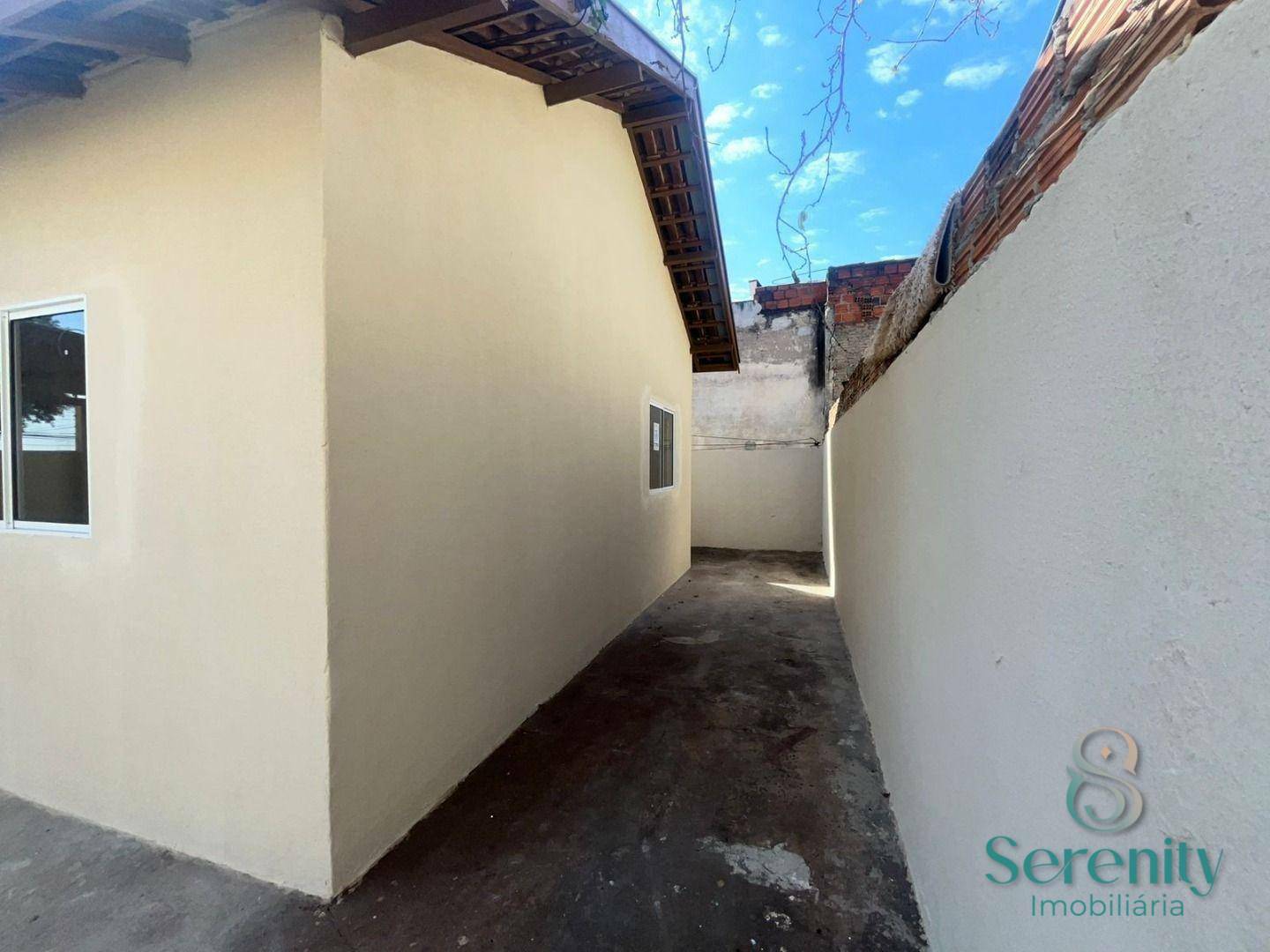 Casa à venda com 2 quartos, 60m² - Foto 4