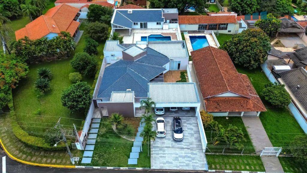 Casa à venda com 6 quartos, 404m² - Foto 8