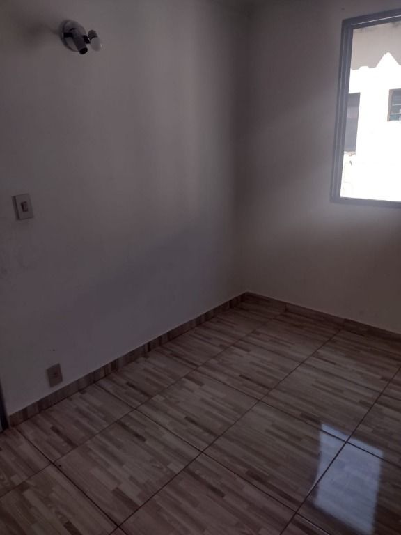 Apartamento à venda com 2 quartos, 65m² - Foto 9