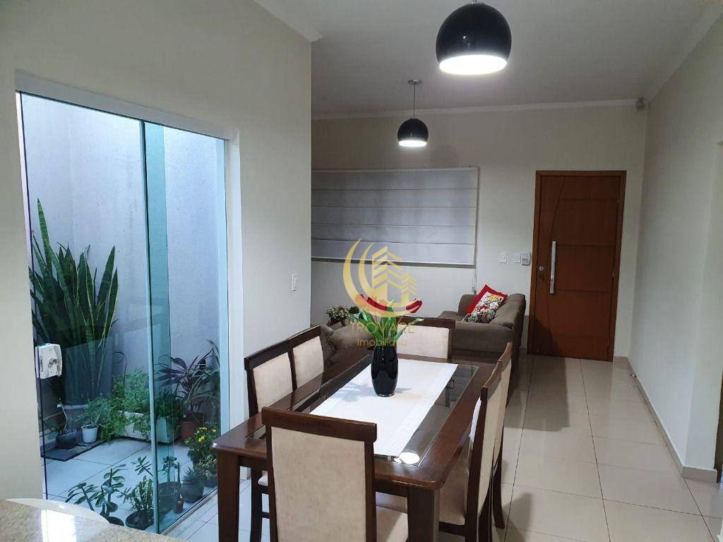 Casa à venda com 3 quartos, 190m² - Foto 12