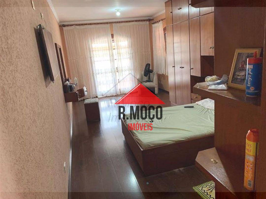 Sobrado à venda com 3 quartos, 262m² - Foto 17