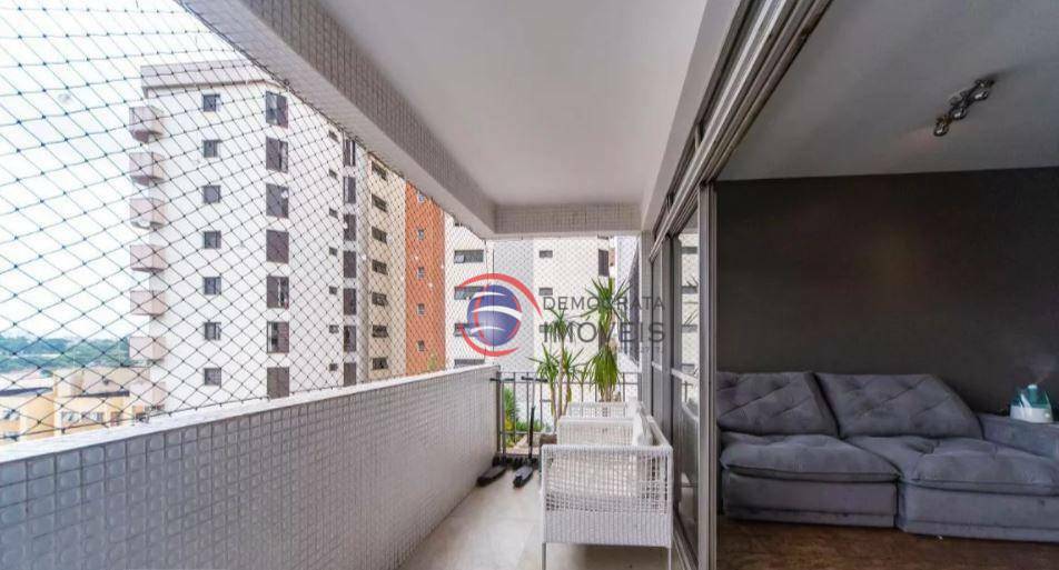 Apartamento à venda com 4 quartos, 180m² - Foto 24