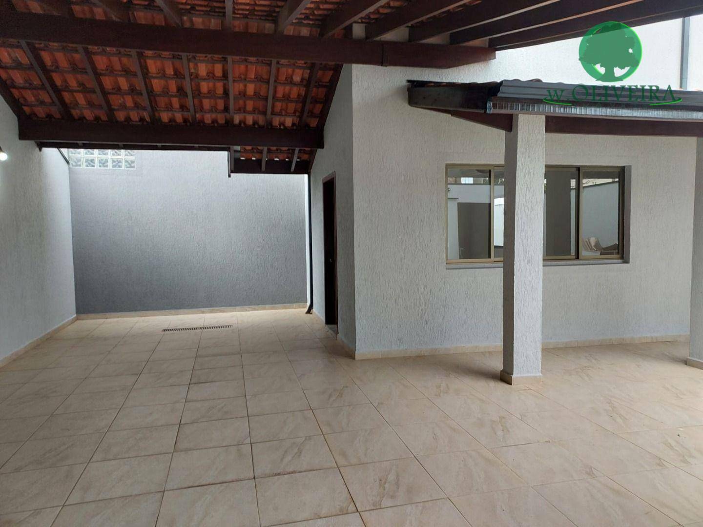 Sobrado à venda com 3 quartos, 213m² - Foto 1