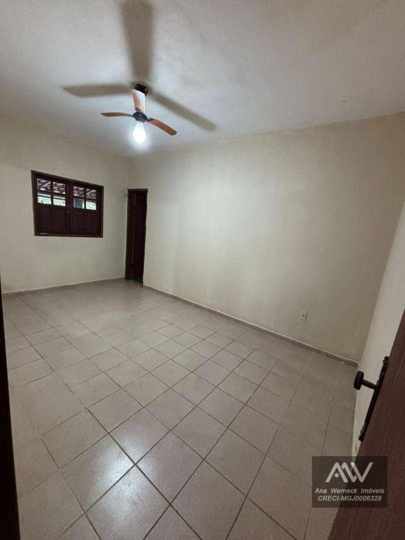 Chácara à venda com 3 quartos, 1241M2 - Foto 10