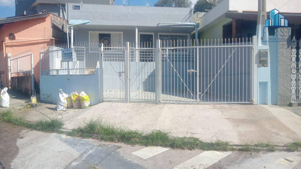 Casa para alugar com 2 quartos, 130m² - Foto 1