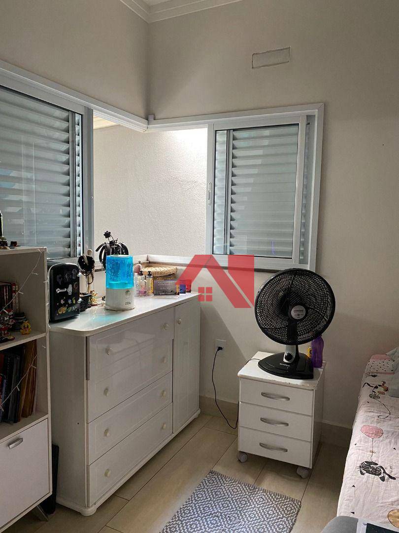 Casa à venda com 3 quartos, 108m² - Foto 10