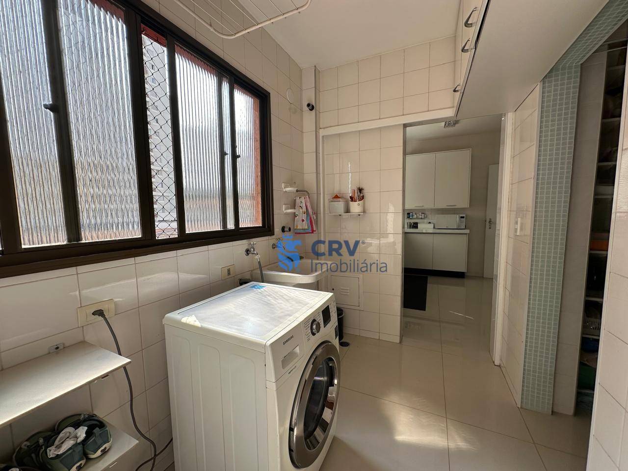 Apartamento à venda com 3 quartos, 156m² - Foto 13