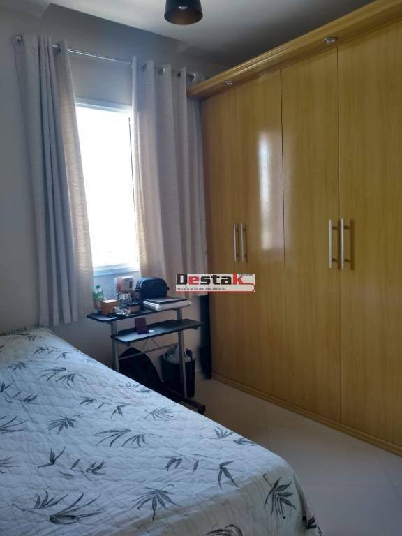 Apartamento à venda com 2 quartos, 50m² - Foto 15