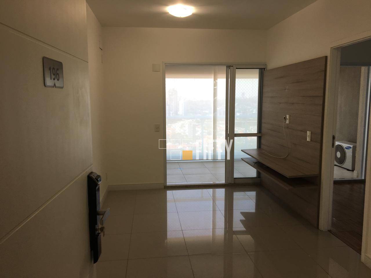 Apartamento para alugar com 1 quarto, 51m² - Foto 12