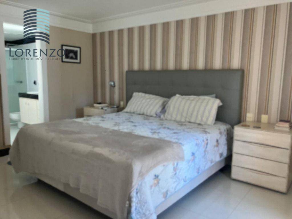 Apartamento à venda com 4 quartos, 232m² - Foto 9