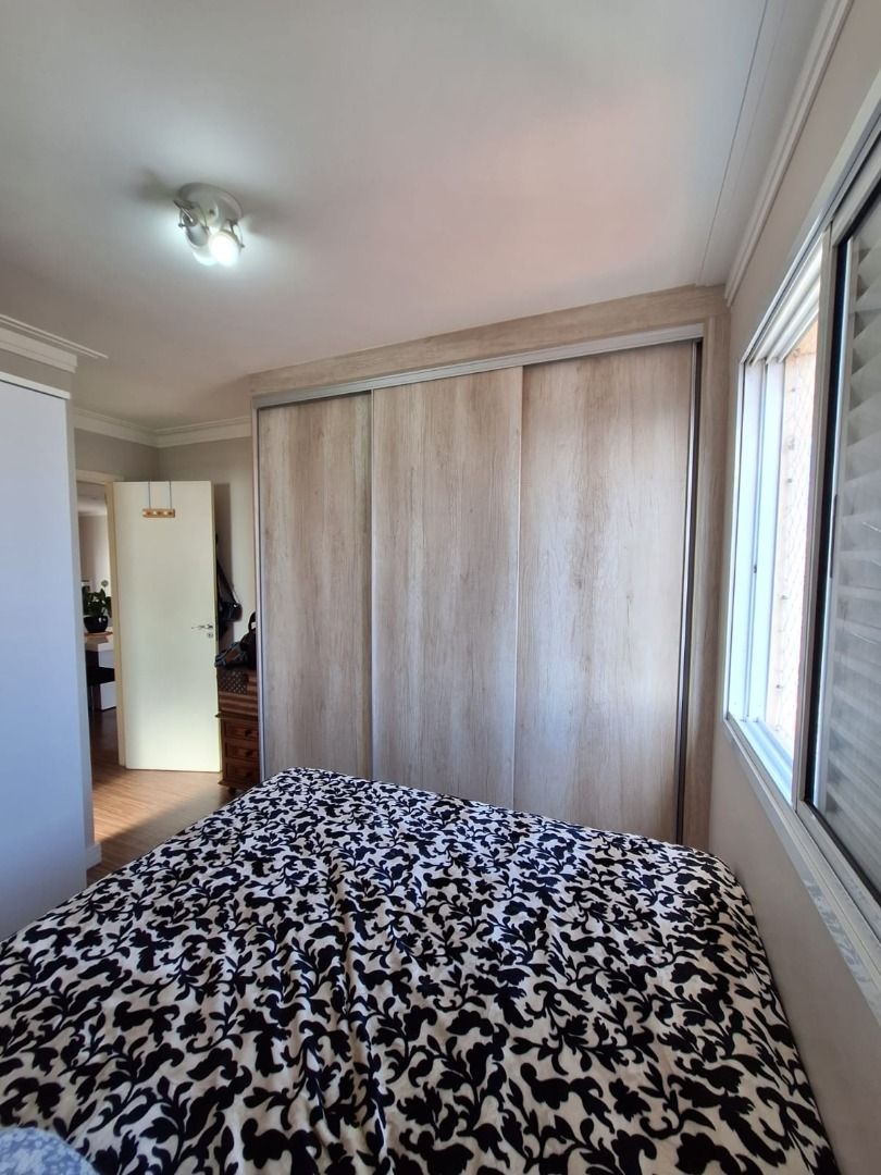 Apartamento à venda com 2 quartos, 60m² - Foto 11