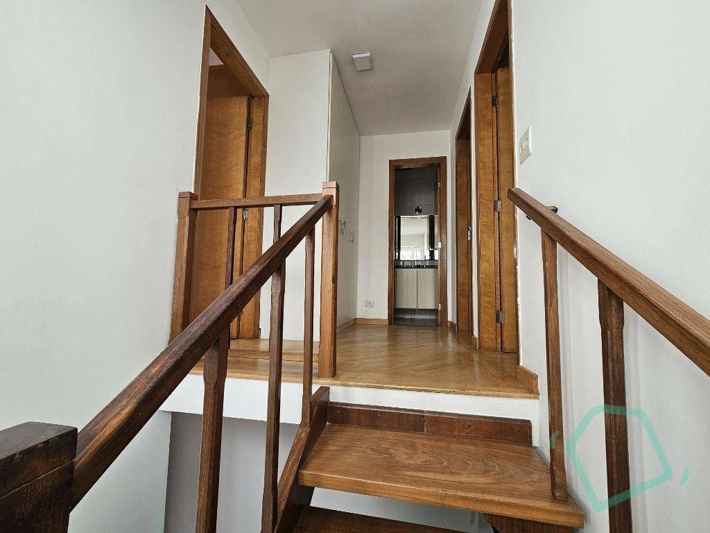Casa de Condomínio para alugar com 3 quartos, 220m² - Foto 17