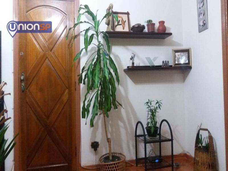 Apartamento à venda com 3 quartos, 100m² - Foto 4