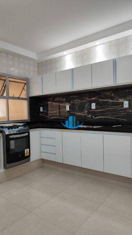 Apartamento à venda com 3 quartos, 133m² - Foto 12