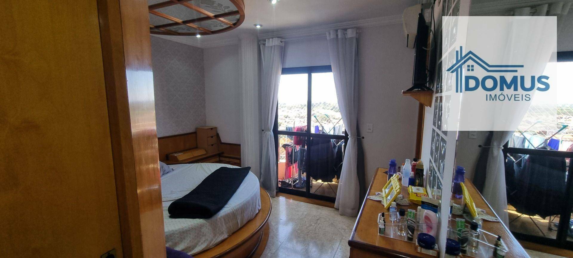 Apartamento à venda com 2 quartos, 64m² - Foto 25