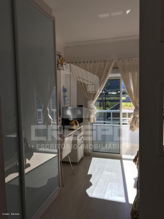 Casa à venda com 4 quartos, 350m² - Foto 21