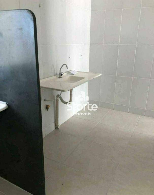 Apartamento à venda com 2 quartos, 48m² - Foto 4