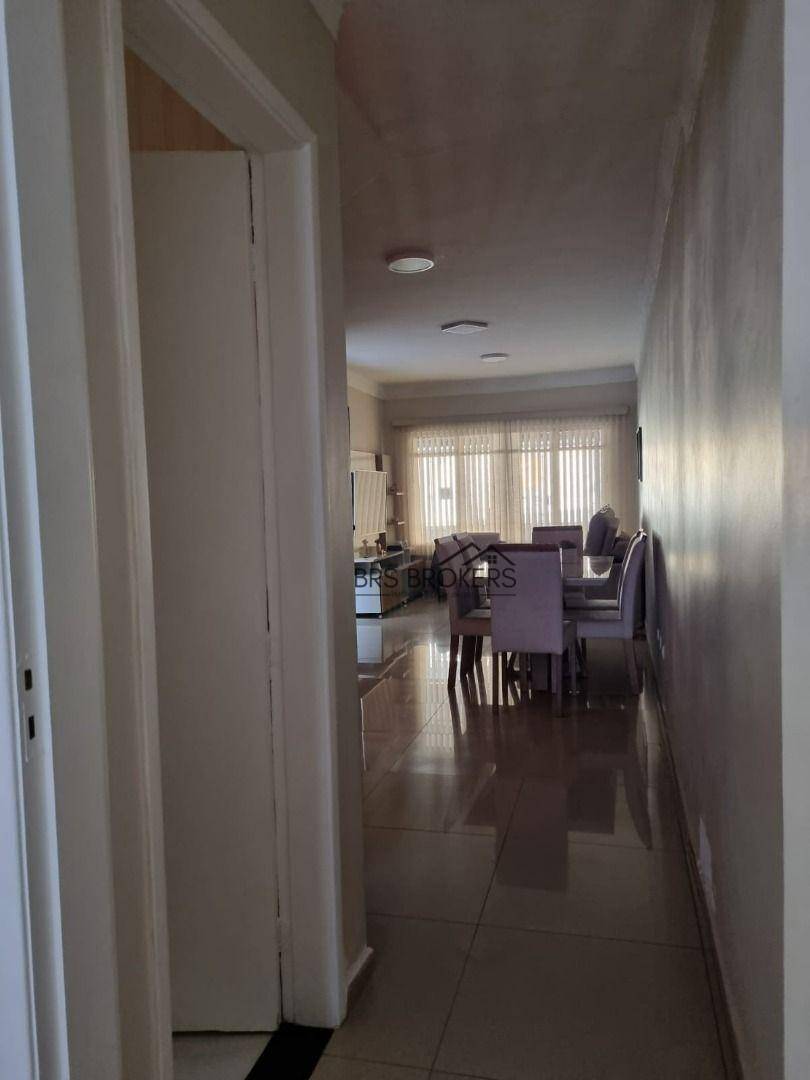 Sobrado à venda com 3 quartos, 198m² - Foto 8