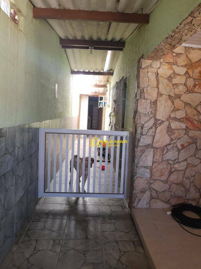 Casa à venda com 3 quartos, 200m² - Foto 18