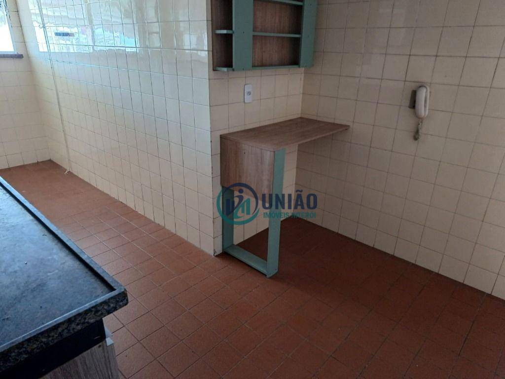 Apartamento à venda com 2 quartos, 75m² - Foto 26