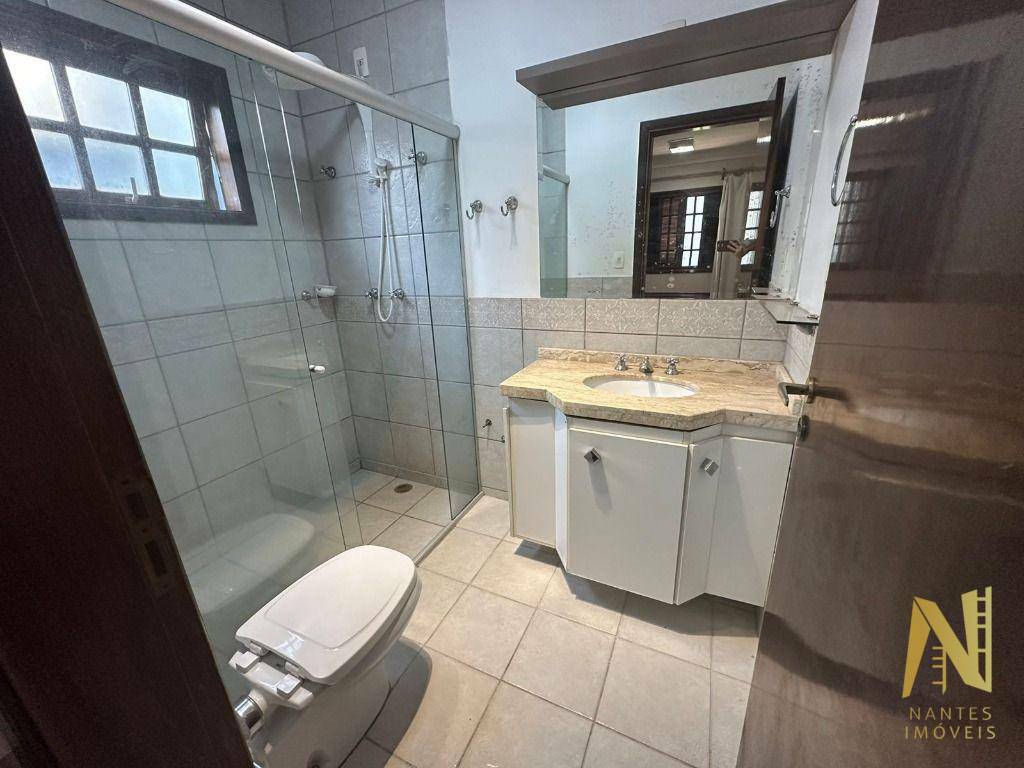 Casa à venda com 3 quartos, 210m² - Foto 22