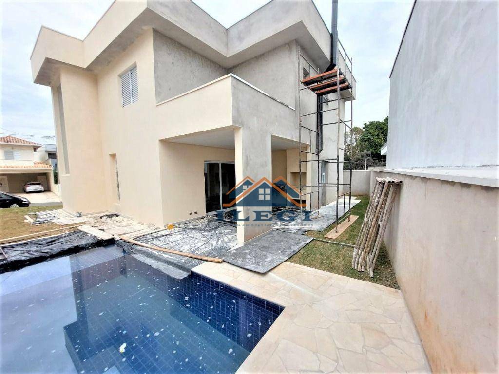 Casa de Condomínio à venda com 3 quartos, 214m² - Foto 1