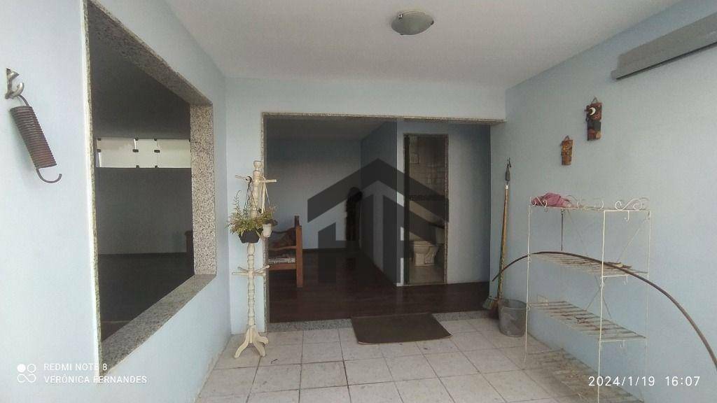 Apartamento à venda com 5 quartos, 220m² - Foto 5