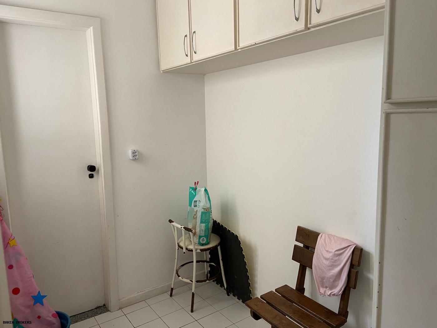 Apartamento à venda com 3 quartos - Foto 12