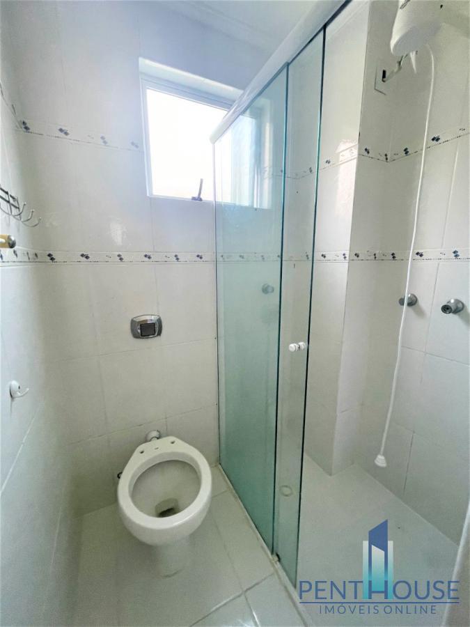 Apartamento para alugar com 3 quartos, 135m² - Foto 10