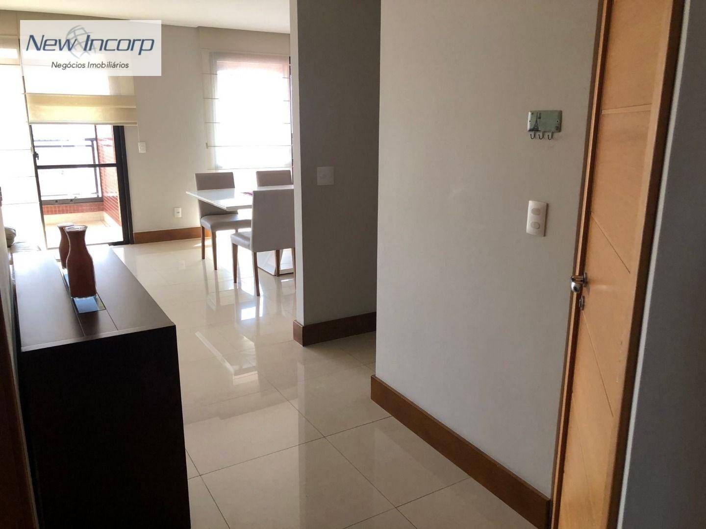 Apartamento à venda com 4 quartos, 208m² - Foto 6