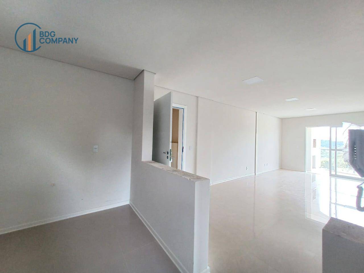 Apartamento para alugar com 3 quartos, 87m² - Foto 17