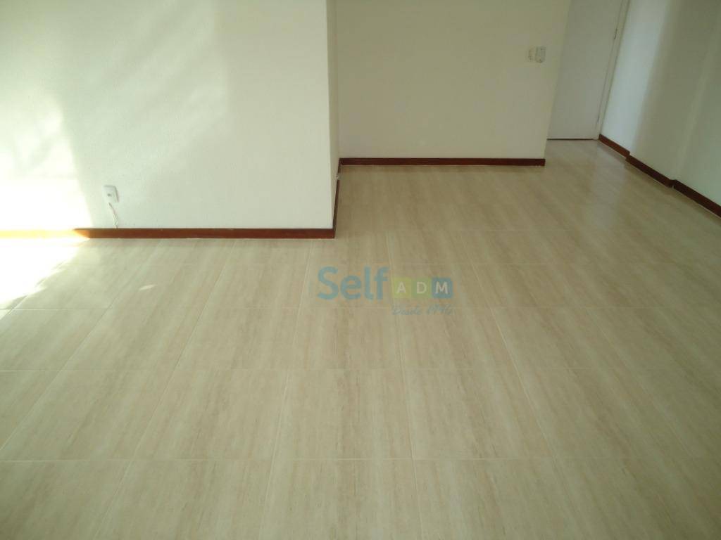 Apartamento para alugar com 2 quartos, 73m² - Foto 4