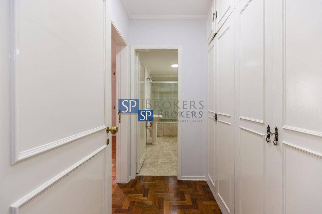 Apartamento à venda com 3 quartos, 155m² - Foto 23