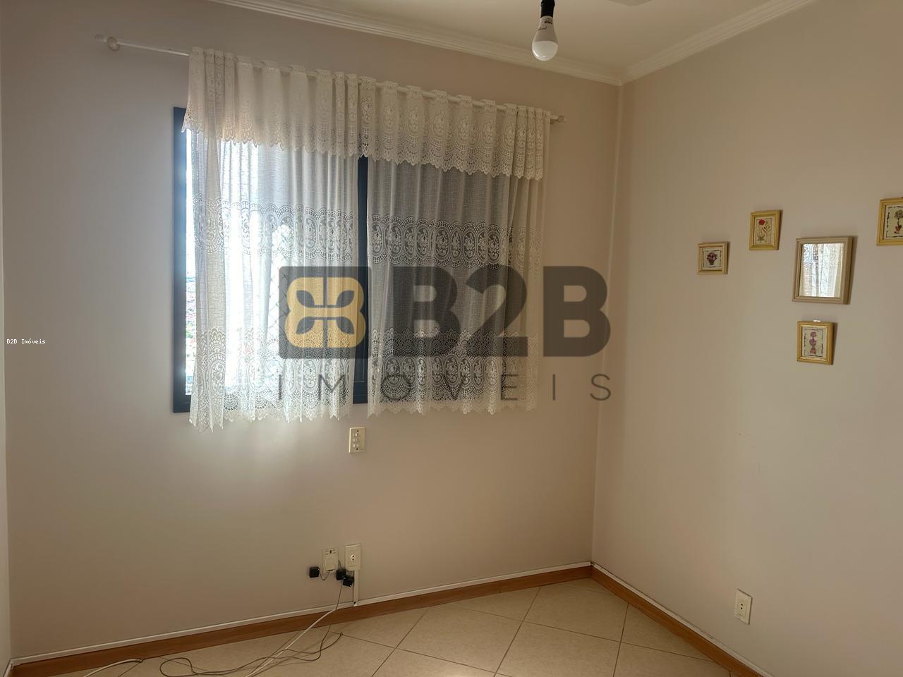 Apartamento à venda com 3 quartos, 81m² - Foto 7