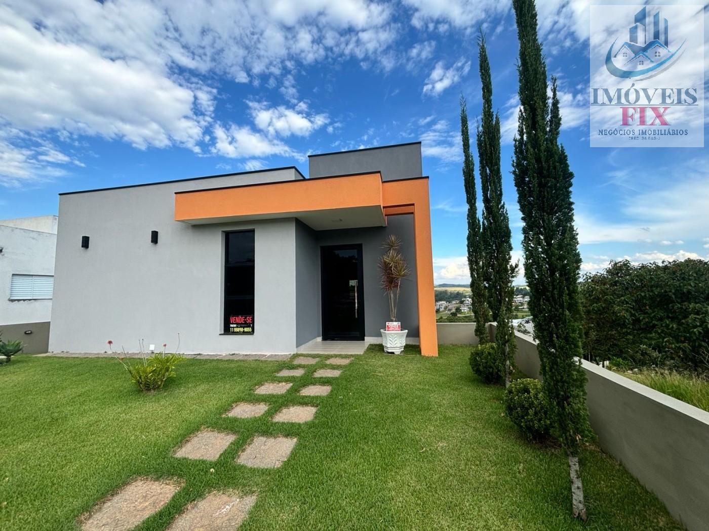 Casa de Condomínio à venda com 3 quartos, 257m² - Foto 1