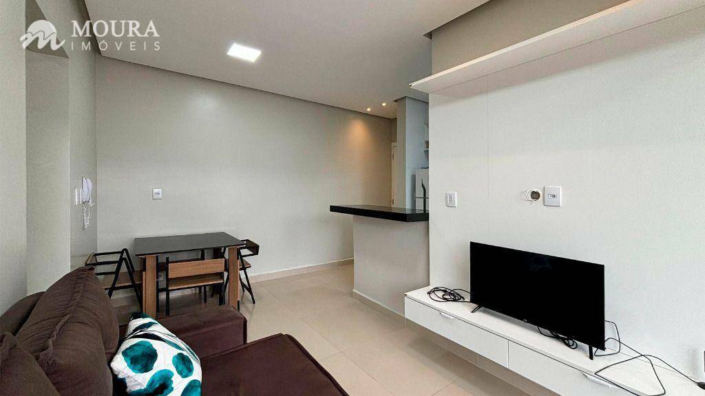 Apartamento para alugar com 3 quartos, 78m² - Foto 2