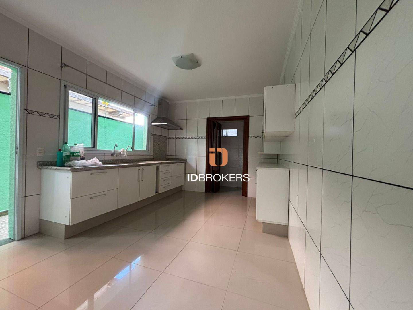 Casa, 4 quartos, 270 m² - Foto 36