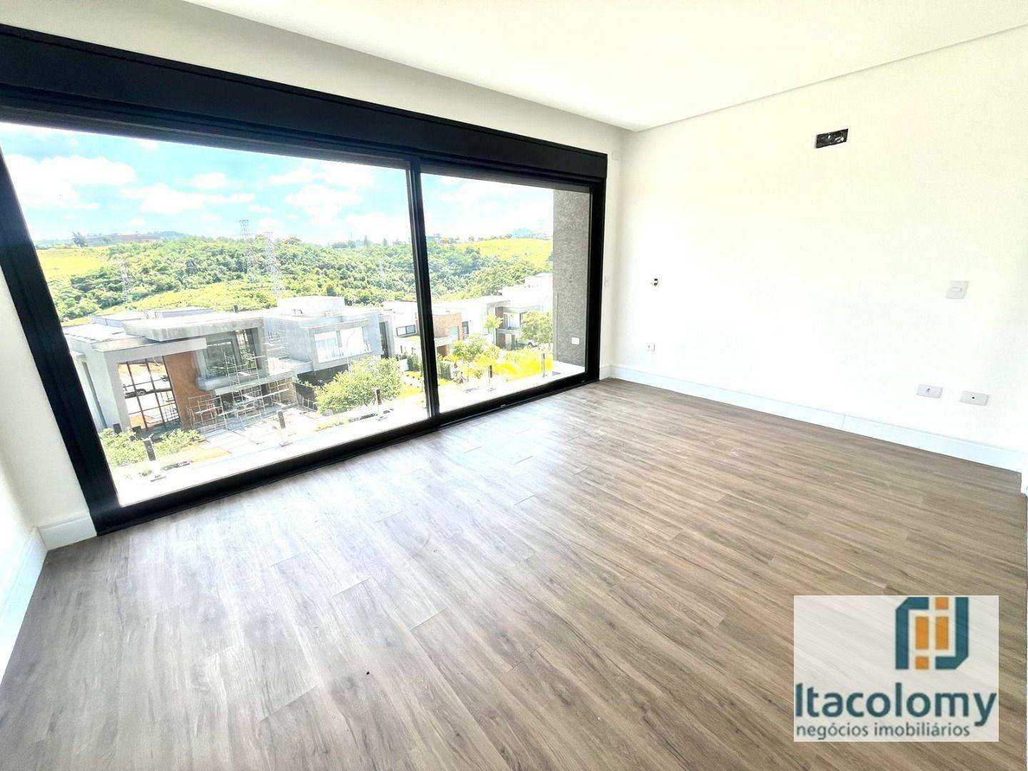 Casa de Condomínio à venda com 4 quartos, 322m² - Foto 22