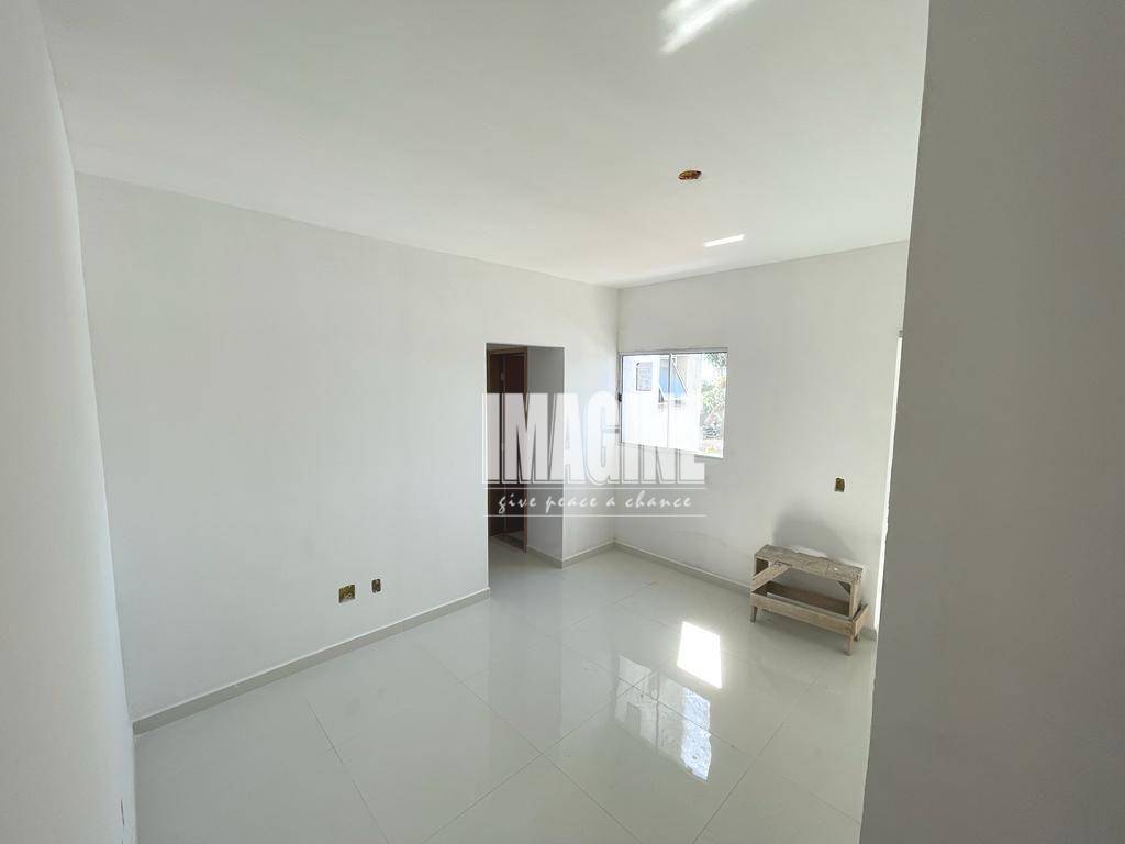 Apartamento à venda com 2 quartos, 40m² - Foto 2