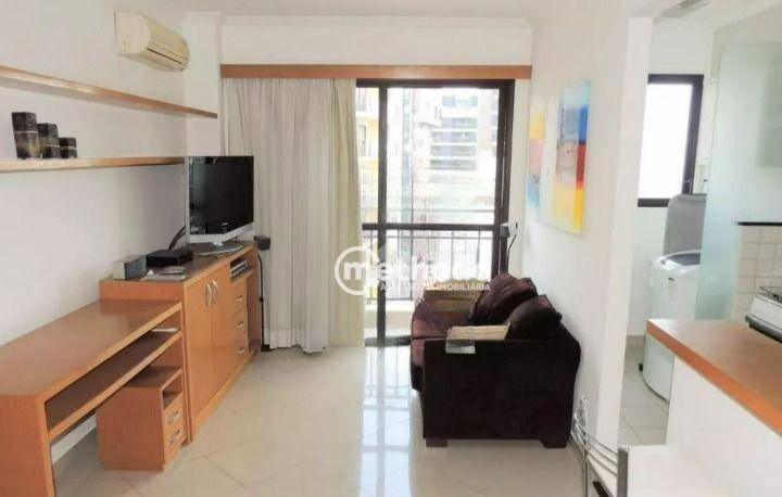 Apartamento à venda com 1 quarto, 50m² - Foto 1