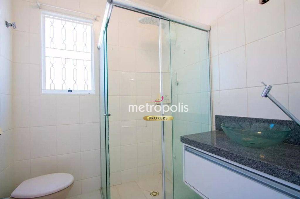 Sobrado à venda e aluguel com 3 quartos, 201m² - Foto 13