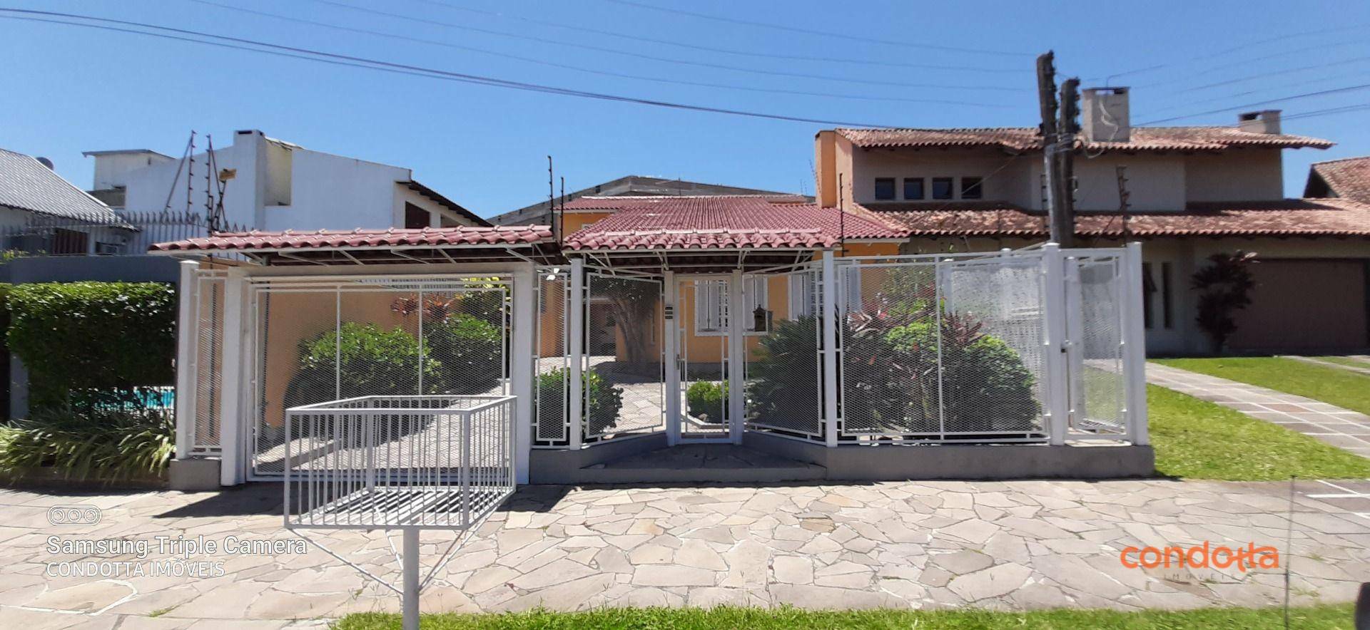 Casa para alugar com 4 quartos, 285m² - Foto 1