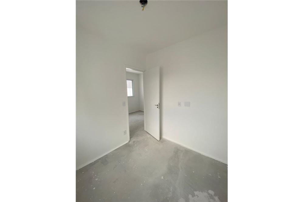 Apartamento à venda com 2 quartos, 41m² - Foto 19